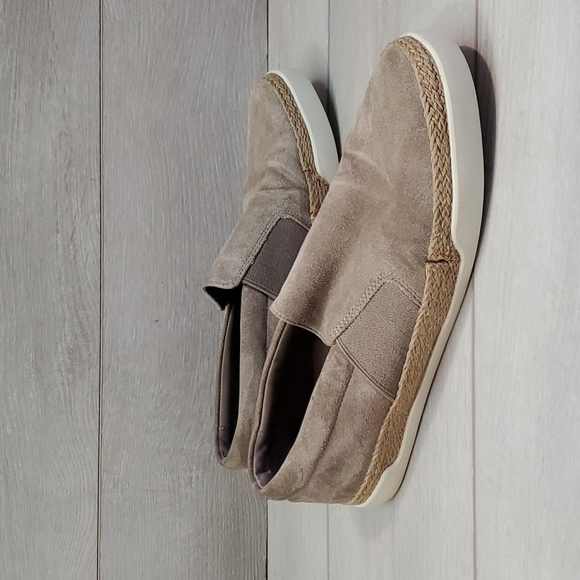 Vince Women Johan Suede Loafer Slip on shoes sz 9M - Picture 2 of 13